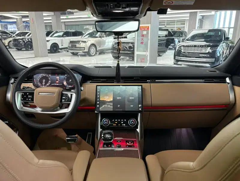Range Rover 2023 3.0 L6 400PS Grand 7-Seat Extended Edition — миниатюра 8