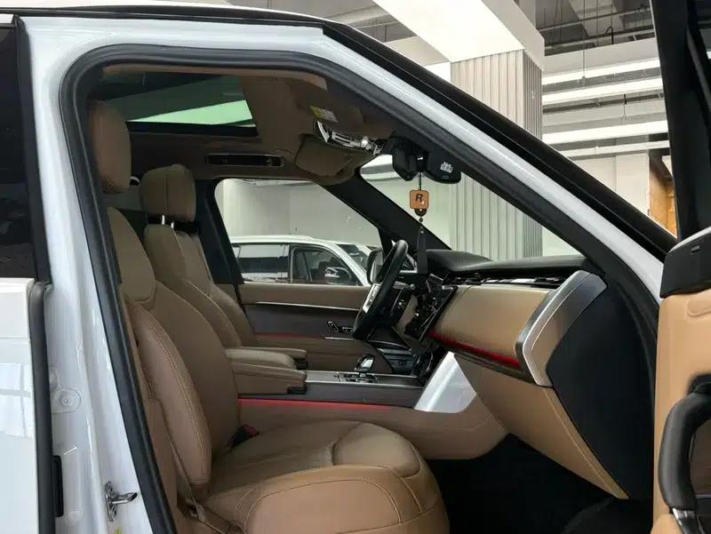 Range Rover 2023 3.0 L6 400PS Grand 7-Seat Extended Edition — миниатюра 10