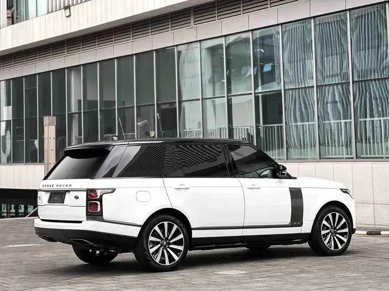Range Rover 2021 3.0 L6 Legendary Long Wheelbase Classic Edition — миниатюра 3