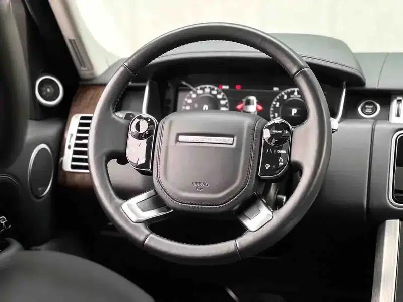 Range Rover 2021 3.0 L6 Legendary Long Wheelbase Classic Edition — миниатюра 5