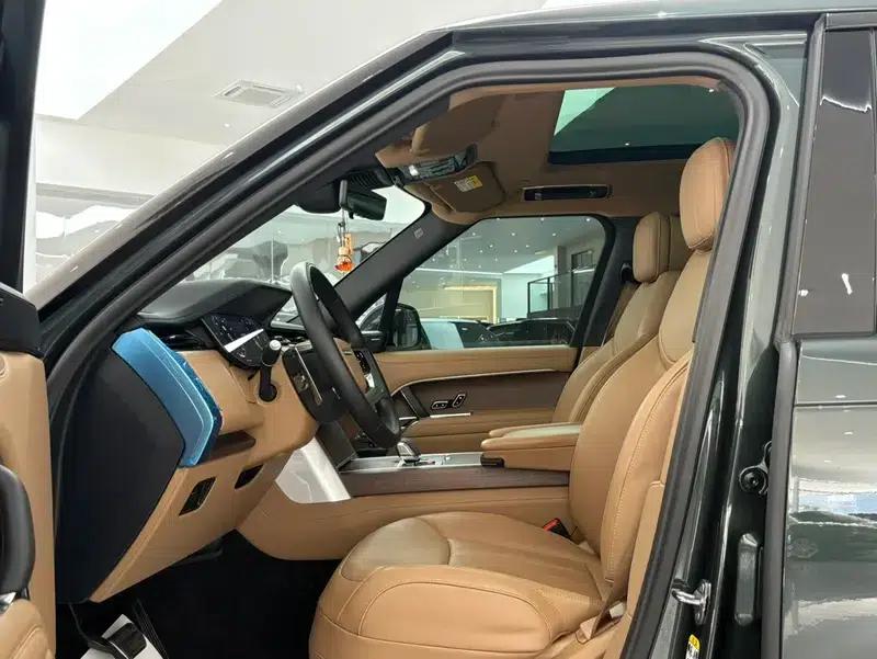 Range Rover 2024 3.0 L6 400PS Grand Long Wheelbase 7-Seater — миниатюра 12