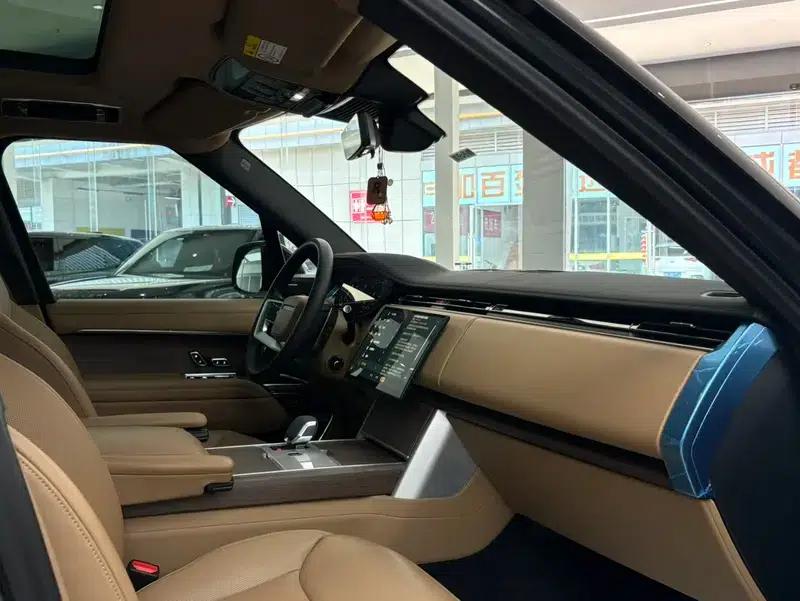 Range Rover 2024 3.0 L6 400PS Grand Long Wheelbase 7-Seater — миниатюра 7