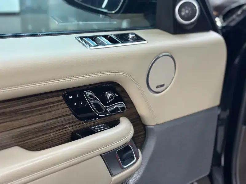 Range Rover 2018 3.0 V6 SC Vogue Extended Wheelbase — миниатюра 16