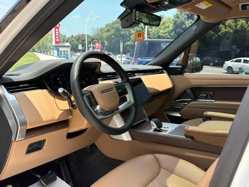 Range Rover 2024 3.0 L6 400PS Grand Long Wheelbase — миниатюра 12