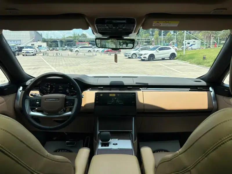Range Rover 2024 3.0 L6 400PS Grand Long Wheelbase — миниатюра 6
