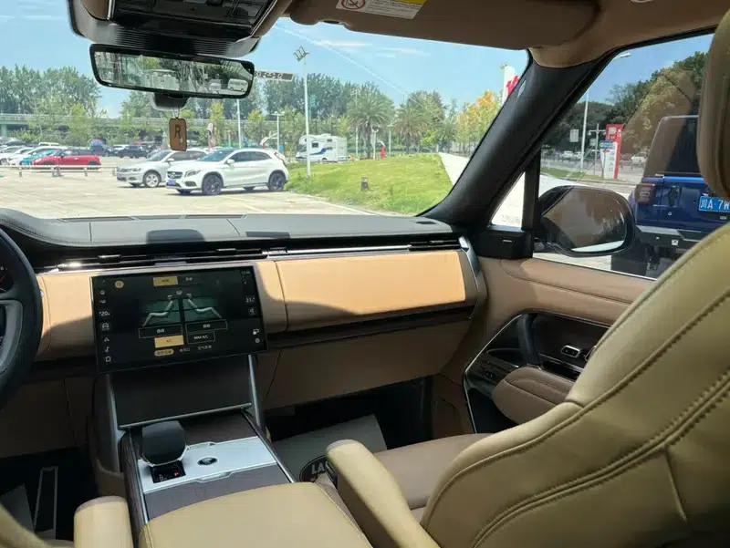Range Rover 2024 3.0 L6 400PS Grand Long Wheelbase — миниатюра 8