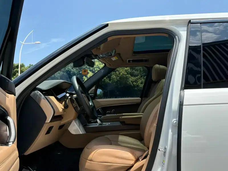Range Rover 2024 3.0 L6 400PS Grand Long Wheelbase — миниатюра 9