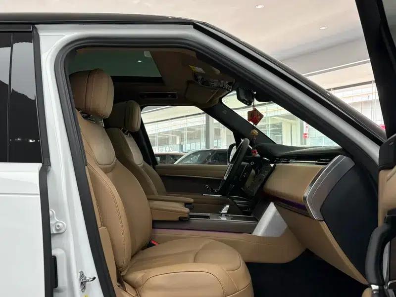 Range Rover 2024 3.0 L6 400PS Grand Long Wheelbase — миниатюра 11