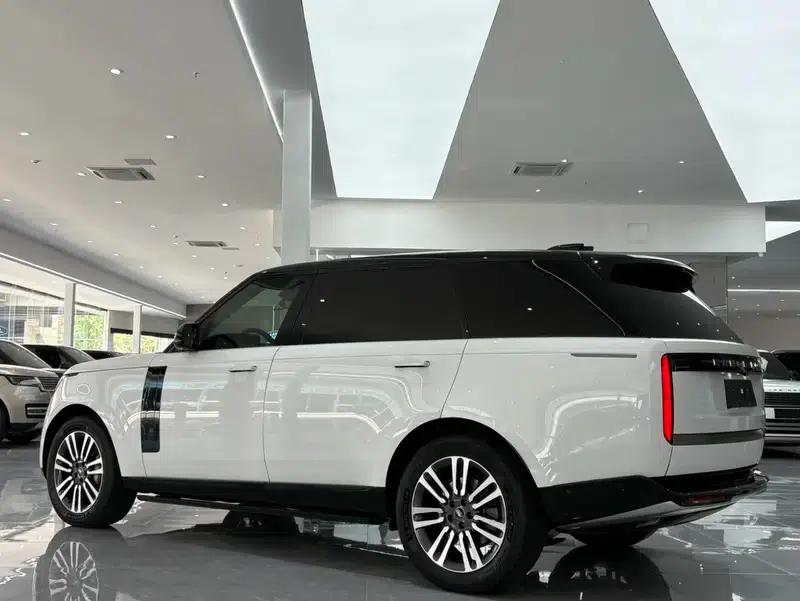 Range Rover 2024 3.0 L6 400PS Grand Long Wheelbase — миниатюра 3