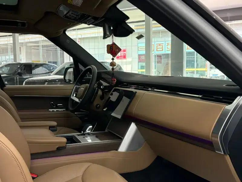Range Rover 2024 3.0 L6 400PS Grand Long Wheelbase — миниатюра 6