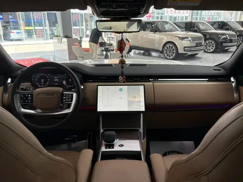 Range Rover 2024 3.0 L6 400PS Grand Long Wheelbase — миниатюра 8