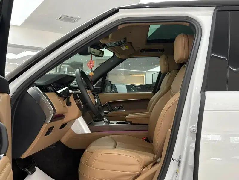 Range Rover 2024 3.0 L6 400PS Grand Long Wheelbase — миниатюра 10