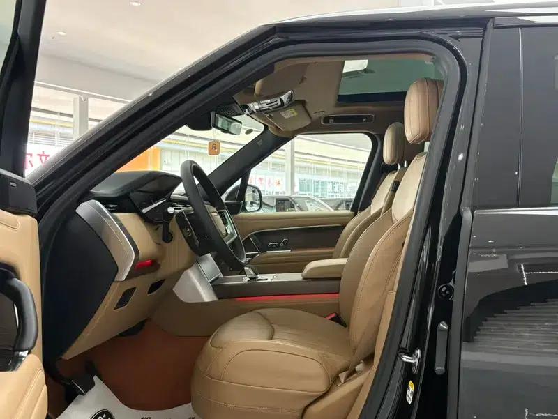 Range Rover 2024 3.0 L6 400PS Grand Long Wheelbase 7-Seater — миниатюра 11