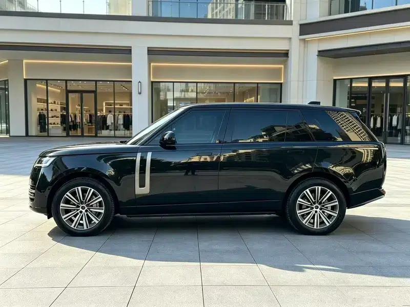 Range Rover 2024 3.0 L6 400PS Grand Long Wheelbase — миниатюра 2