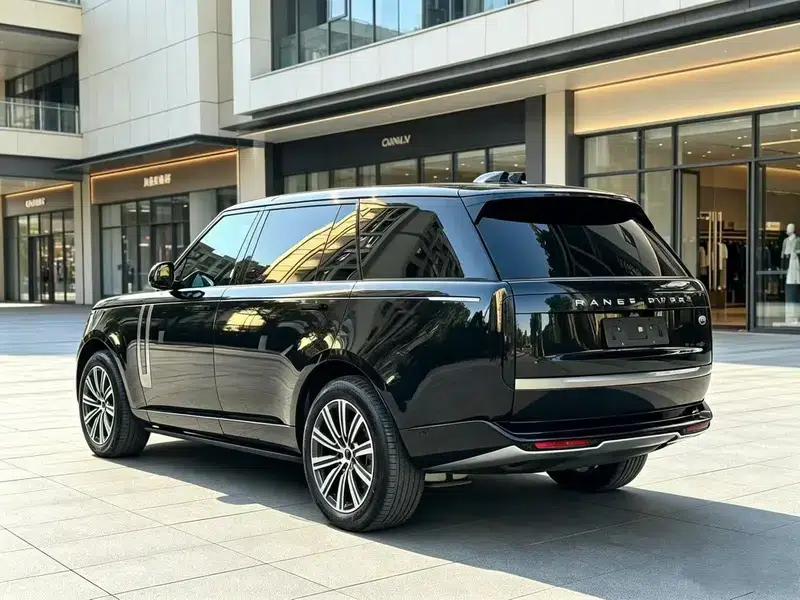 Range Rover 2024 3.0 L6 400PS Grand Long Wheelbase — миниатюра 3