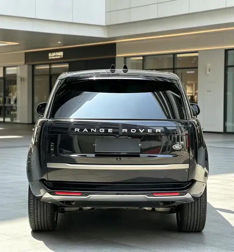 Range Rover 2024 3.0 L6 400PS Grand Long Wheelbase — миниатюра 4