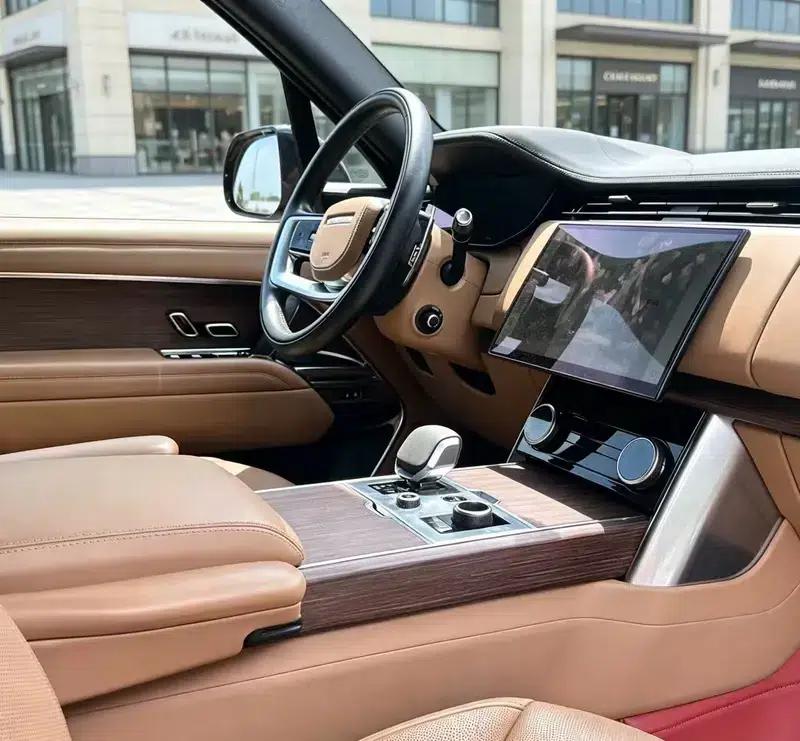 Range Rover 2024 3.0 L6 400PS Grand Long Wheelbase — миниатюра 7