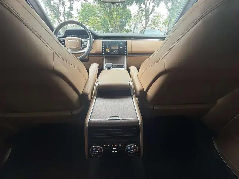 Range Rover 2024 3.0 L6 400PS Grand Long Wheelbase — миниатюра 20