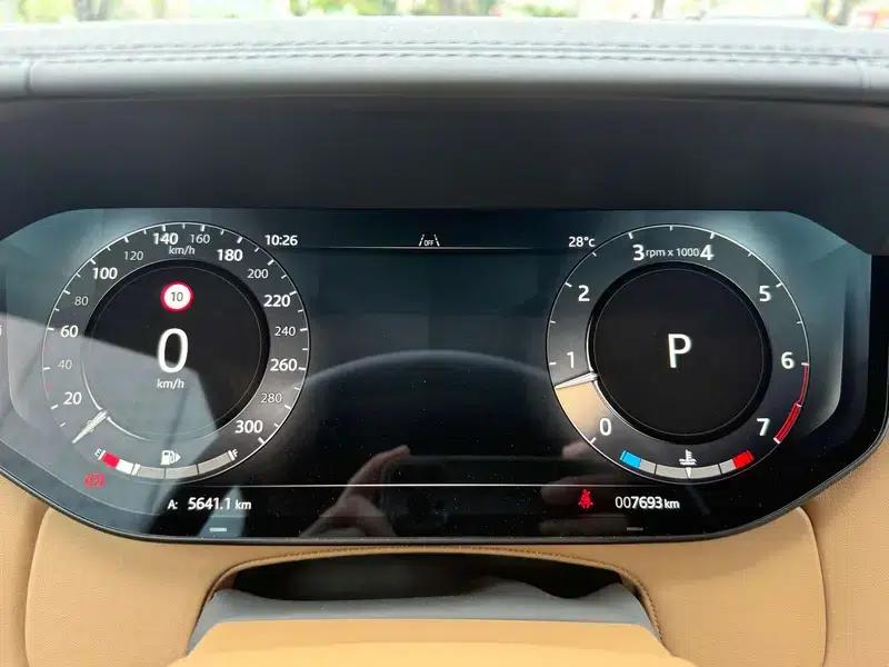 Range Rover 2024 3.0 L6 400PS Grand Long Wheelbase — миниатюра 24