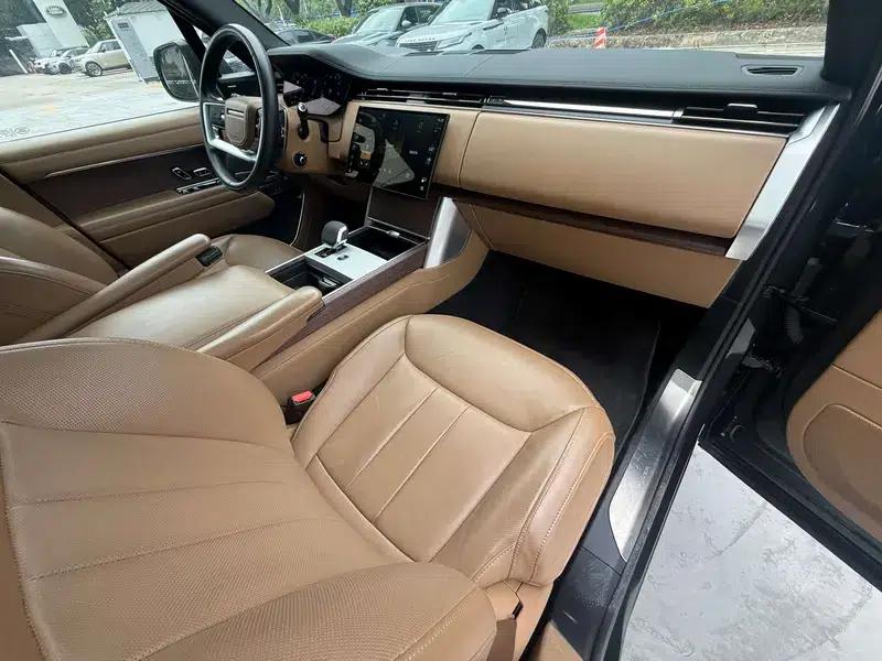 Range Rover 2024 3.0 L6 400PS Grand Long Wheelbase — миниатюра 26