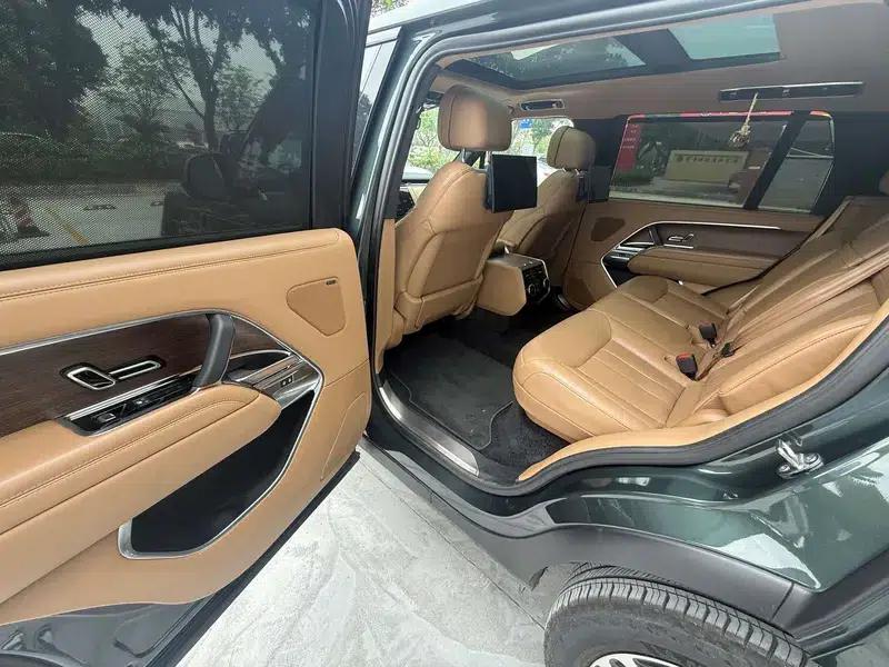 Range Rover 2024 3.0 L6 400PS Grand Long Wheelbase — миниатюра 30