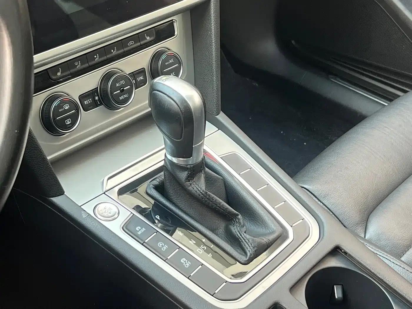 Passat Variant 2016 380TSI 2WD Comfortline — миниатюра 22