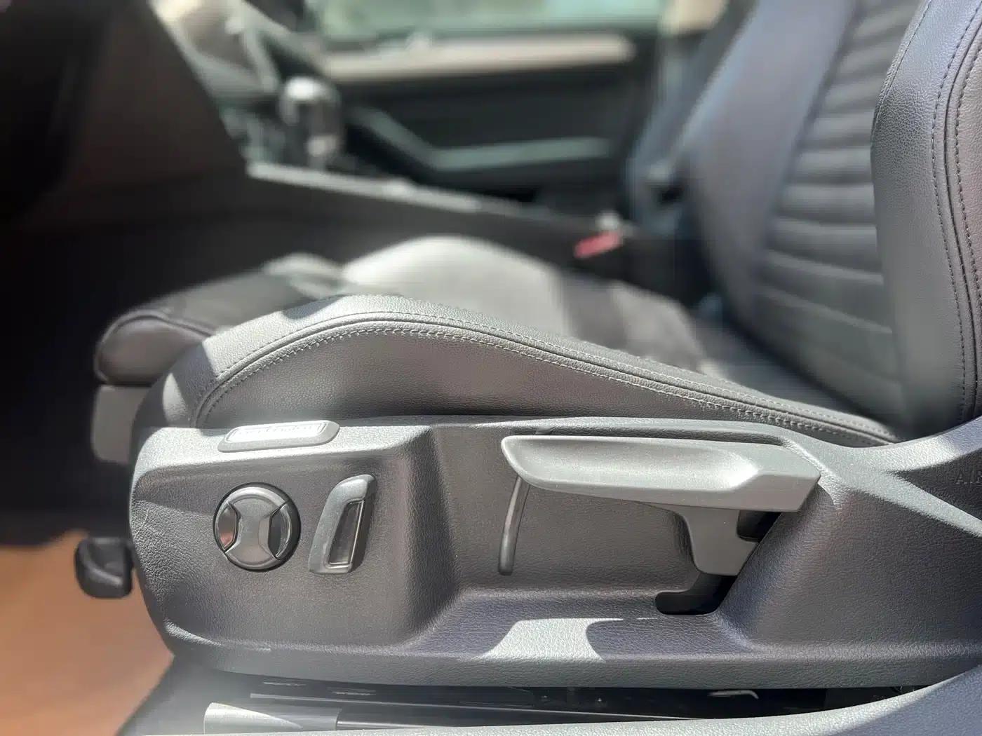 Passat Variant 2016 380TSI 2WD Comfortline — миниатюра 7