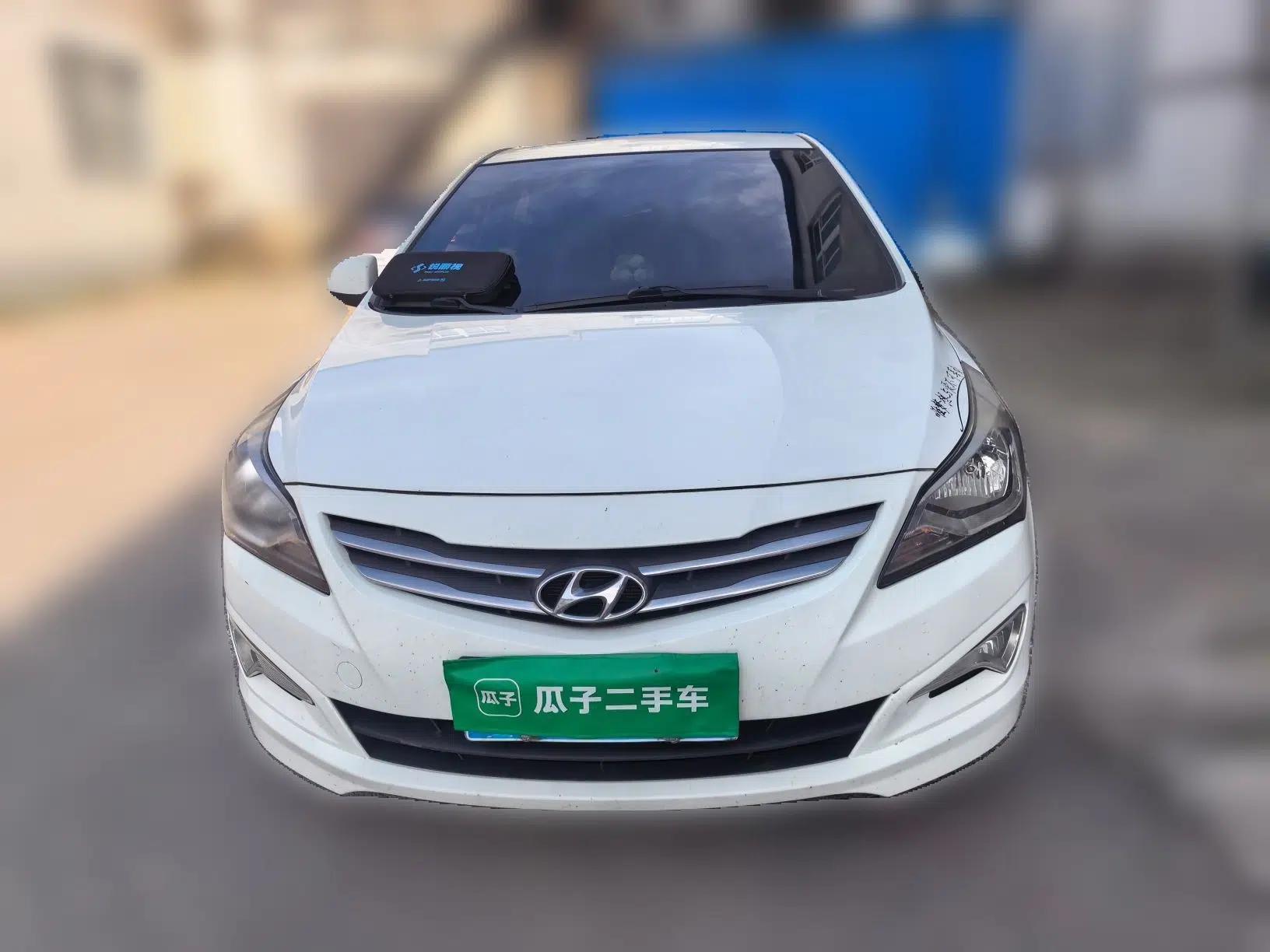 Hyundai Verna (older generation) 2014 1.4L Manual Smart GLS Trim — миниатюра 2