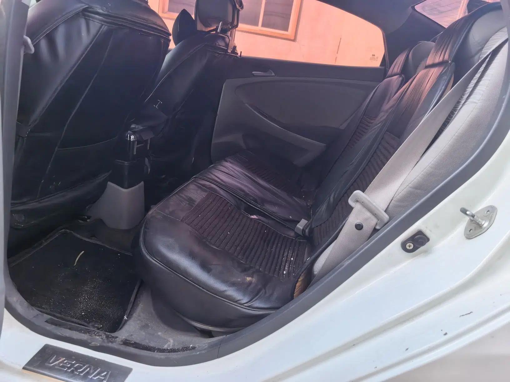 Hyundai Verna (older generation) 2014 1.4L Manual Smart GLS Trim — миниатюра 17