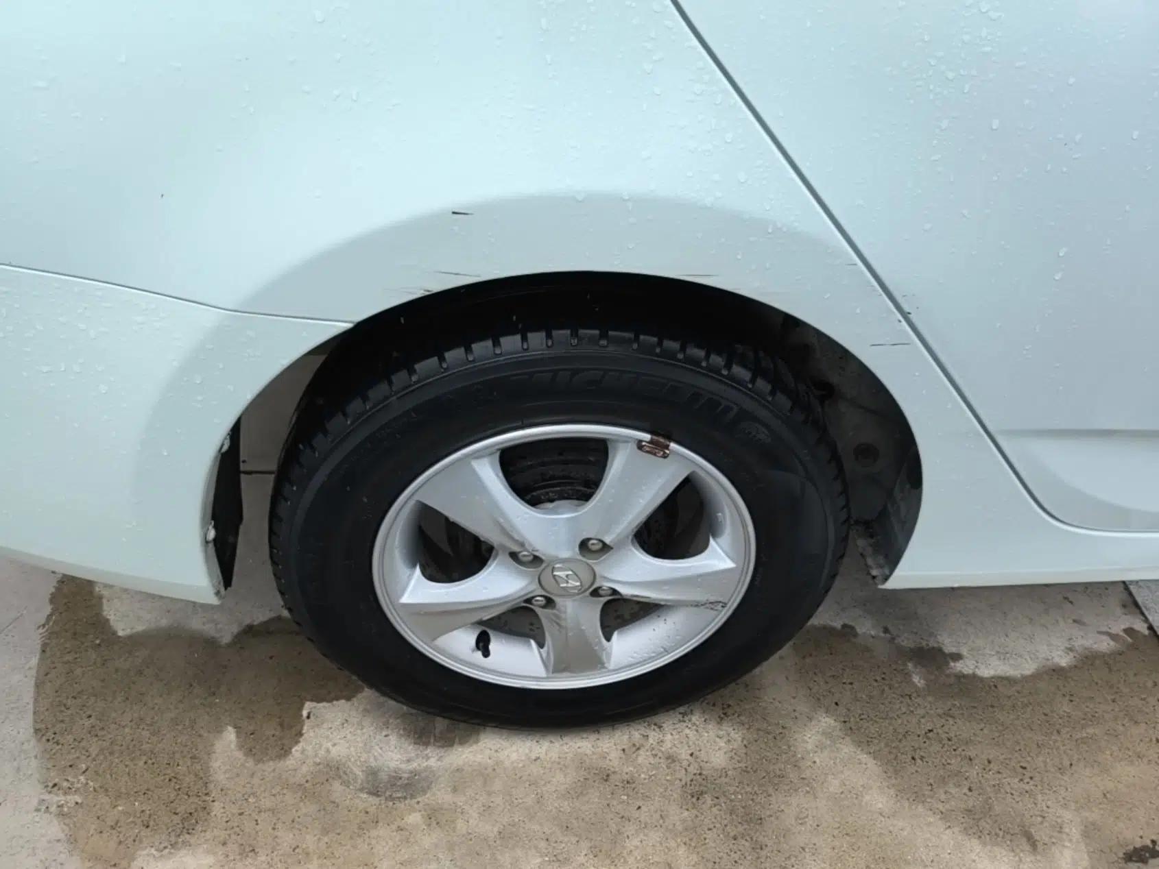 Hyundai Verna (older generation) 2014 1.4L Automatic Smart GLS — миниатюра 11