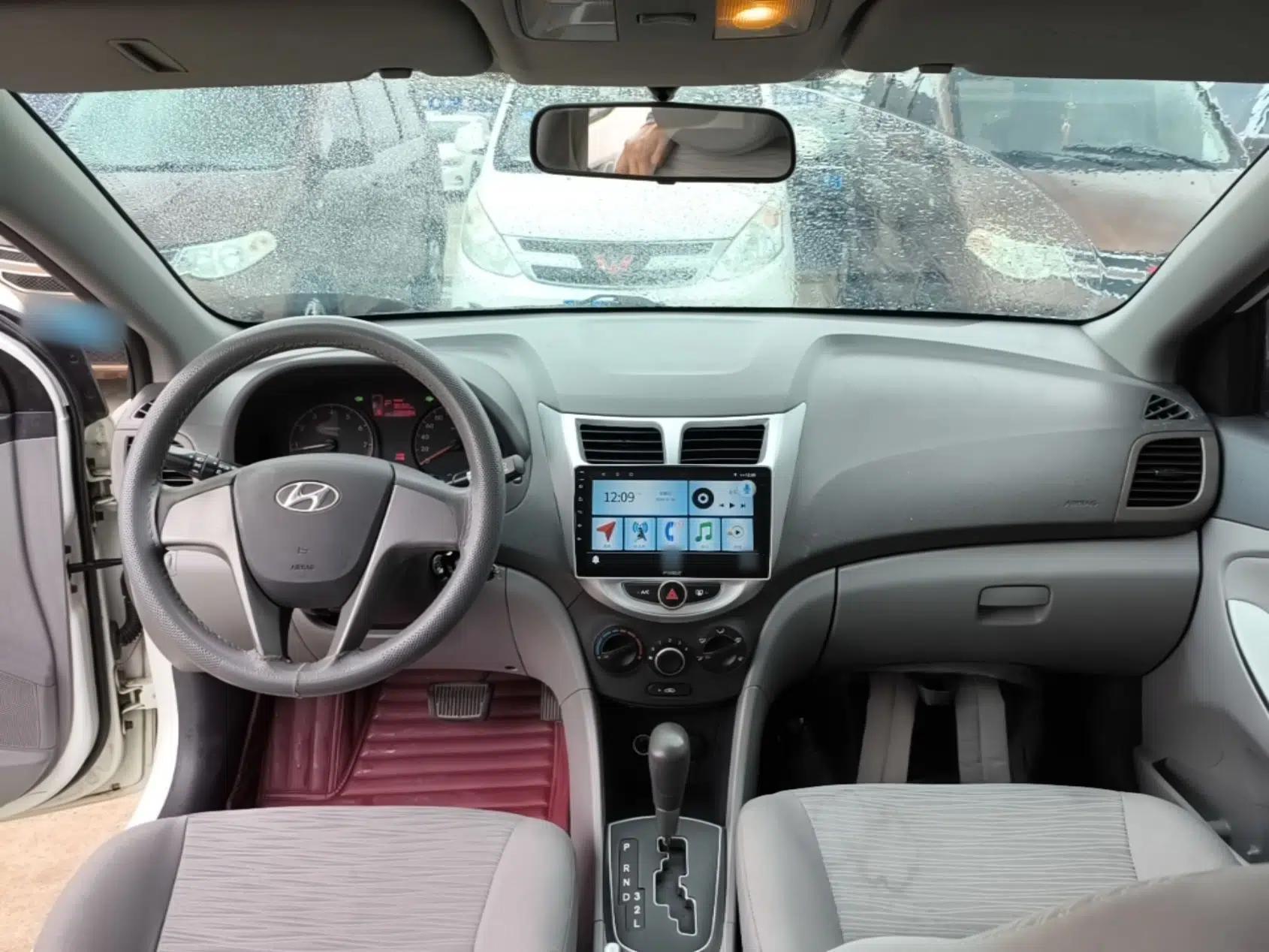 Hyundai Verna (older generation) 2014 1.4L Automatic Smart GLS — миниатюра 12
