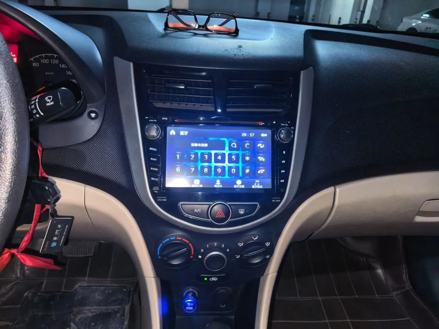 Hyundai Verna (older generation) 2014 1.4L Automatic Smart GLS — миниатюра 13