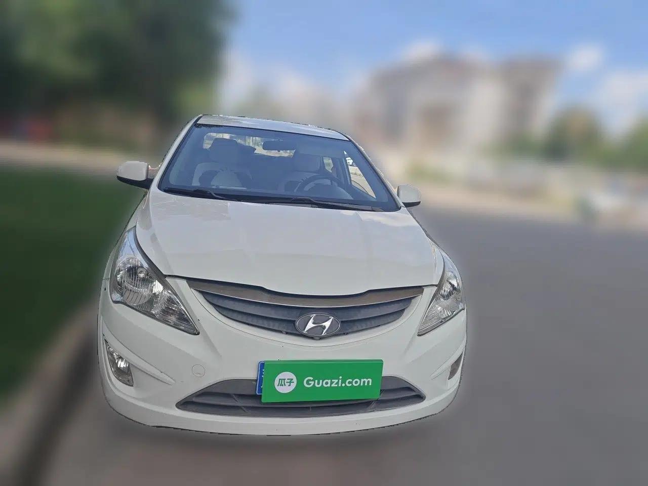 Hyundai Verna (older generation) 2010 Sedan 1.4L Manual BLUE Model — миниатюра 2