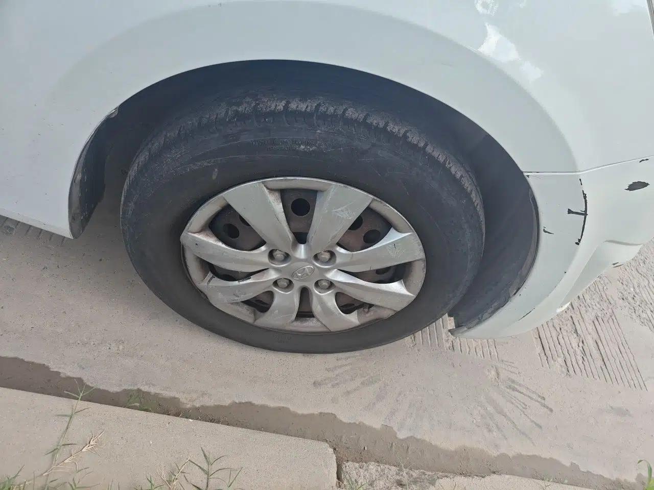 Hyundai Verna (older generation) 2010 Sedan 1.4L Manual BLUE Model — миниатюра 8