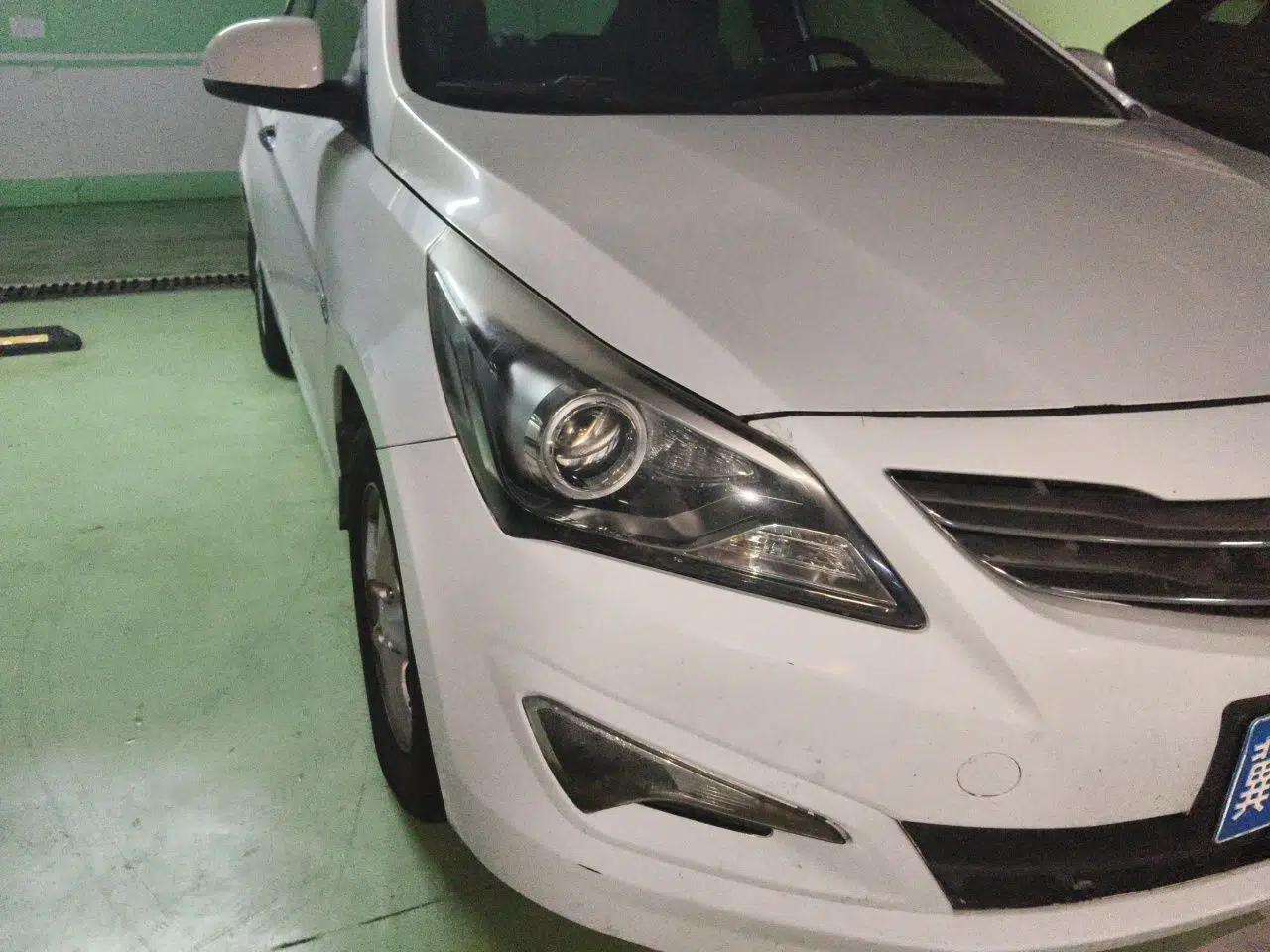 Hyundai Verna (older generation) 2014 1.4L Automatic Leading-Edge GLX — миниатюра 7