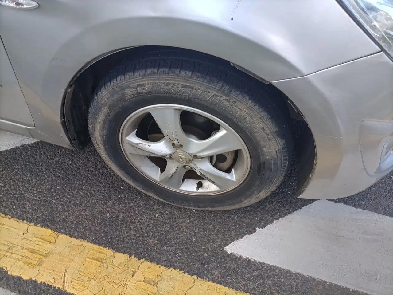 Hyundai Verna (older generation) 2010 Sedan 1.4L Automatic Fashionable GT Model — миниатюра 8