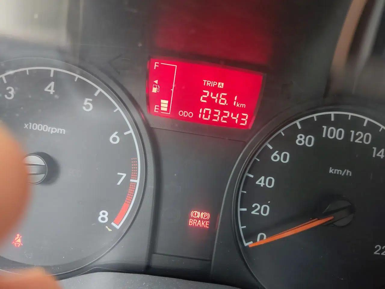 Hyundai Verna (older generation) 2014 1.4L Manual Smart GLS Trim — миниатюра 12