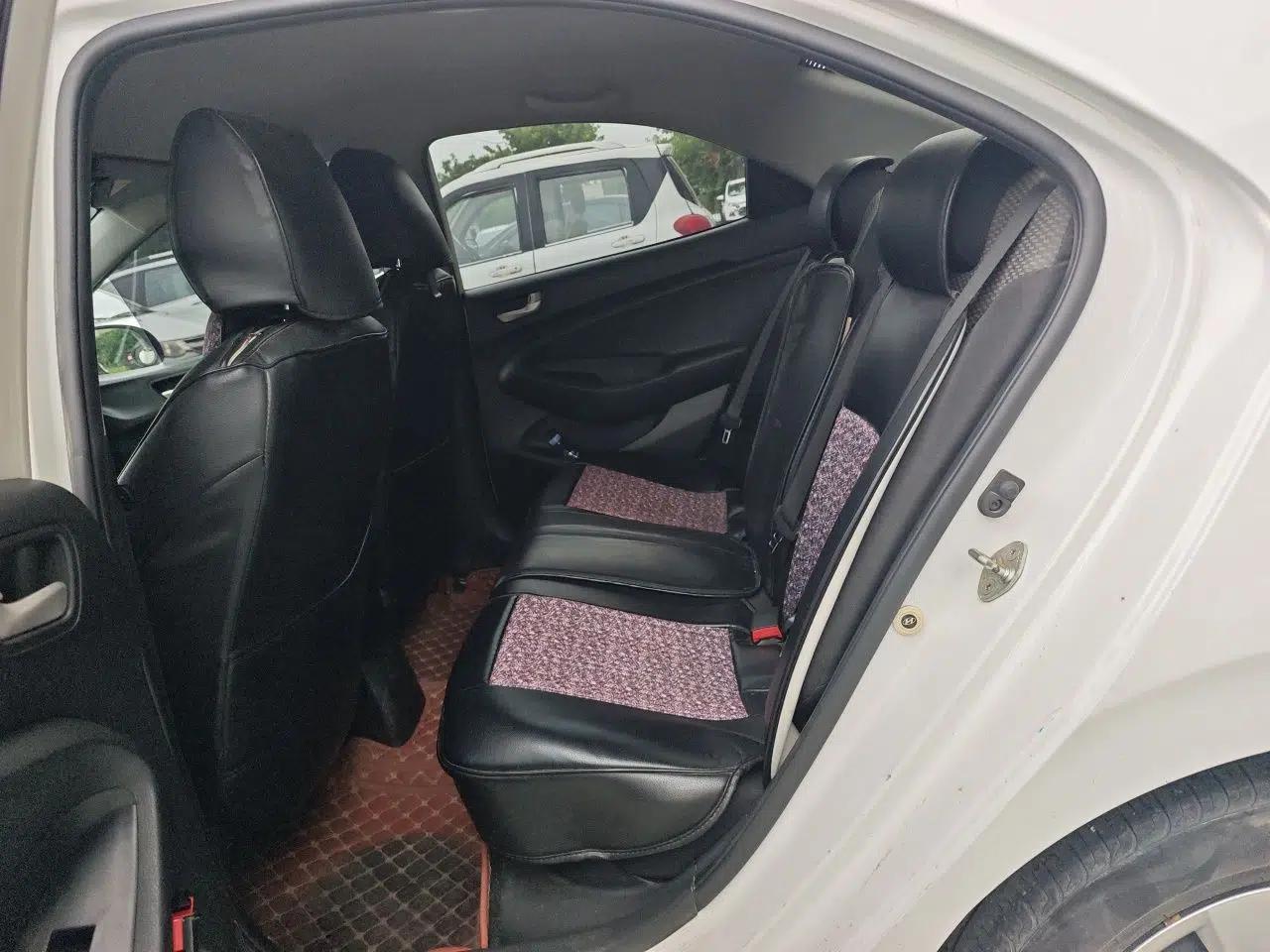 Hyundai Verna (older generation) 2017 1.4L Manual Refreshed Version China V Standard — миниатюра 17