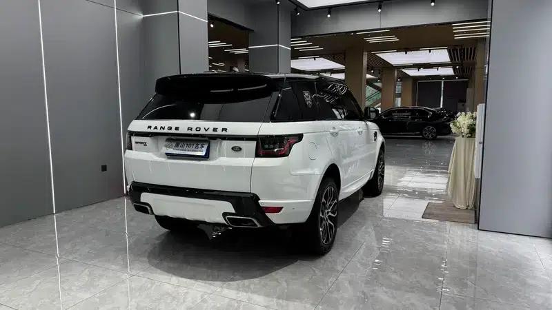Range Rover Sport 2022 3.0 L6 Black Edition — миниатюра 6