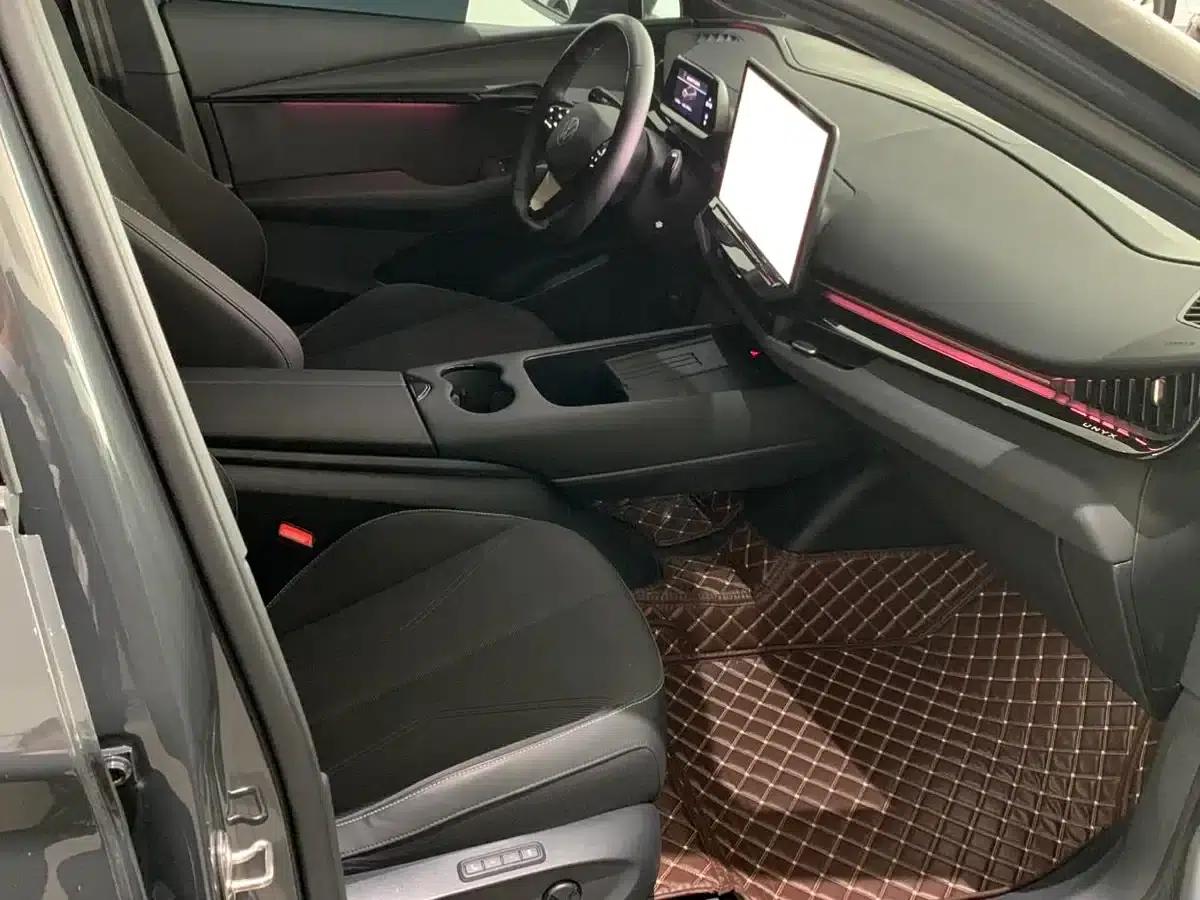 VW 06 2024 Facelift Pro Long Range Edition — миниатюра 13