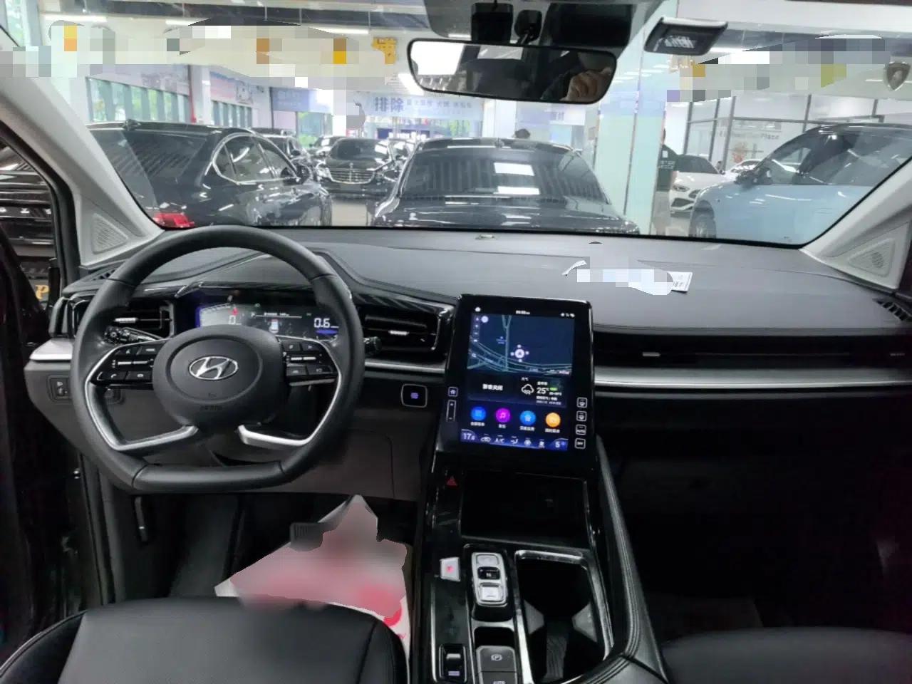 Hyundai Custo 2024 270TGDi LUX Prestige Edition — миниатюра 12