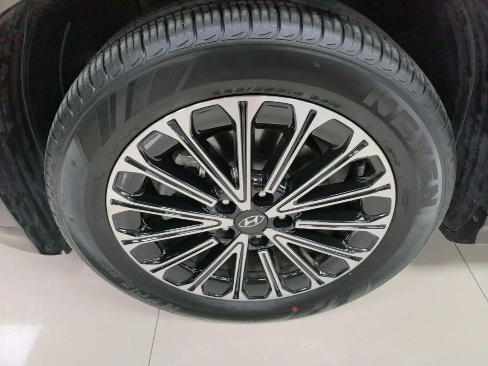 Hyundai Custo 2024 270TGDi LUX Prestige Edition — миниатюра 10