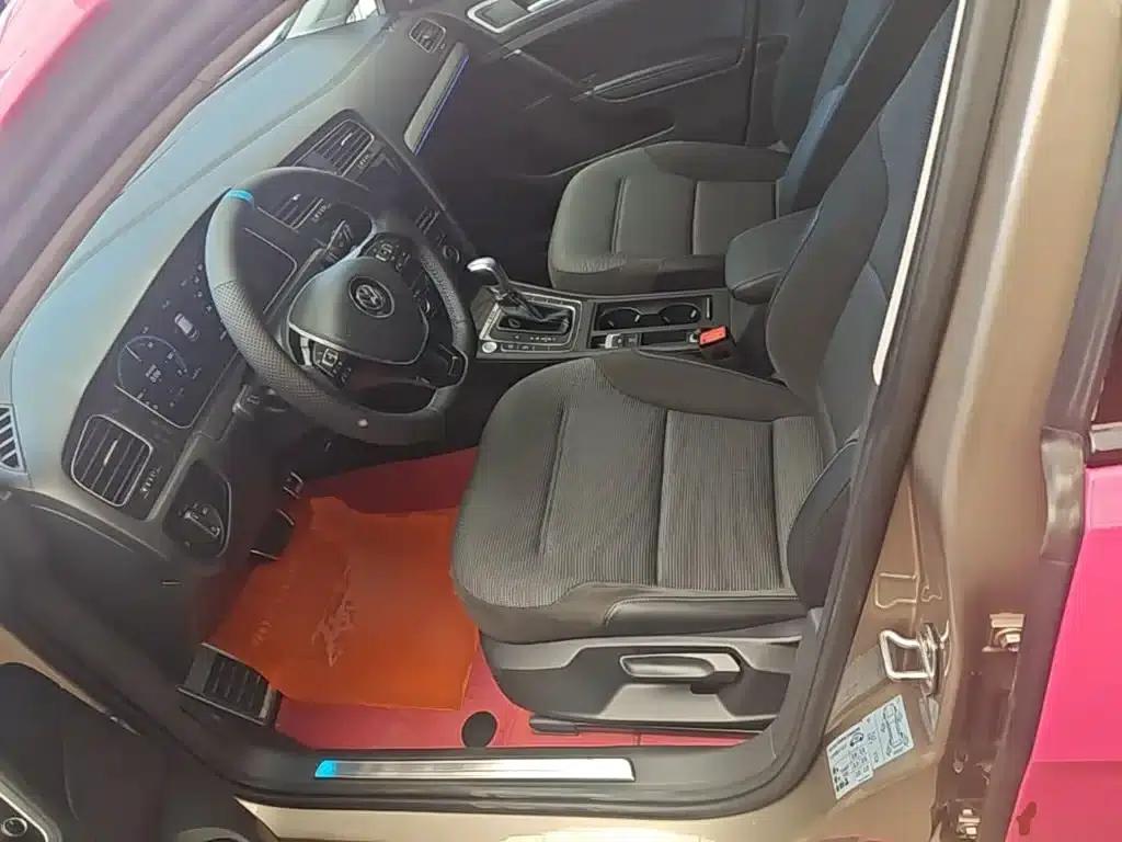 2020 Golf EV — миниатюра 15