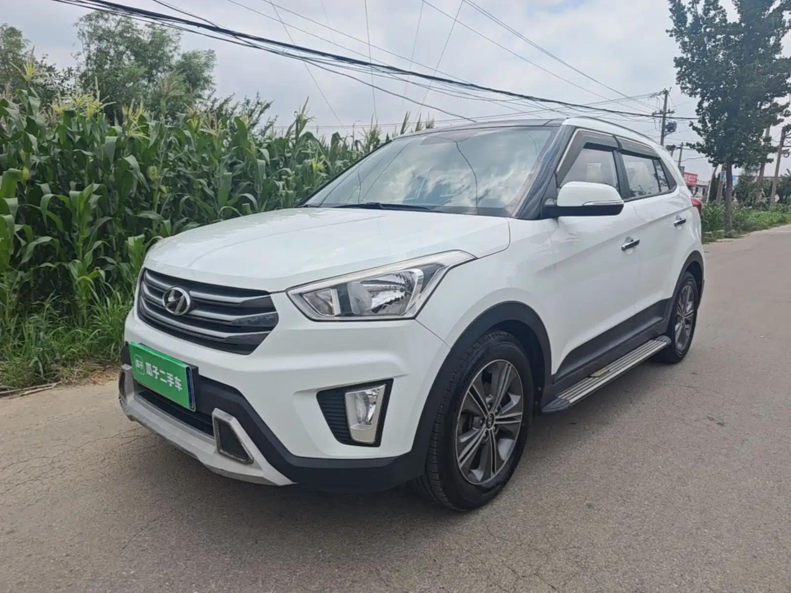 Hyundai ix25 2015 1.6L Automatic Two-Wheel Drive Smart GLS Trim — миниатюра 1
