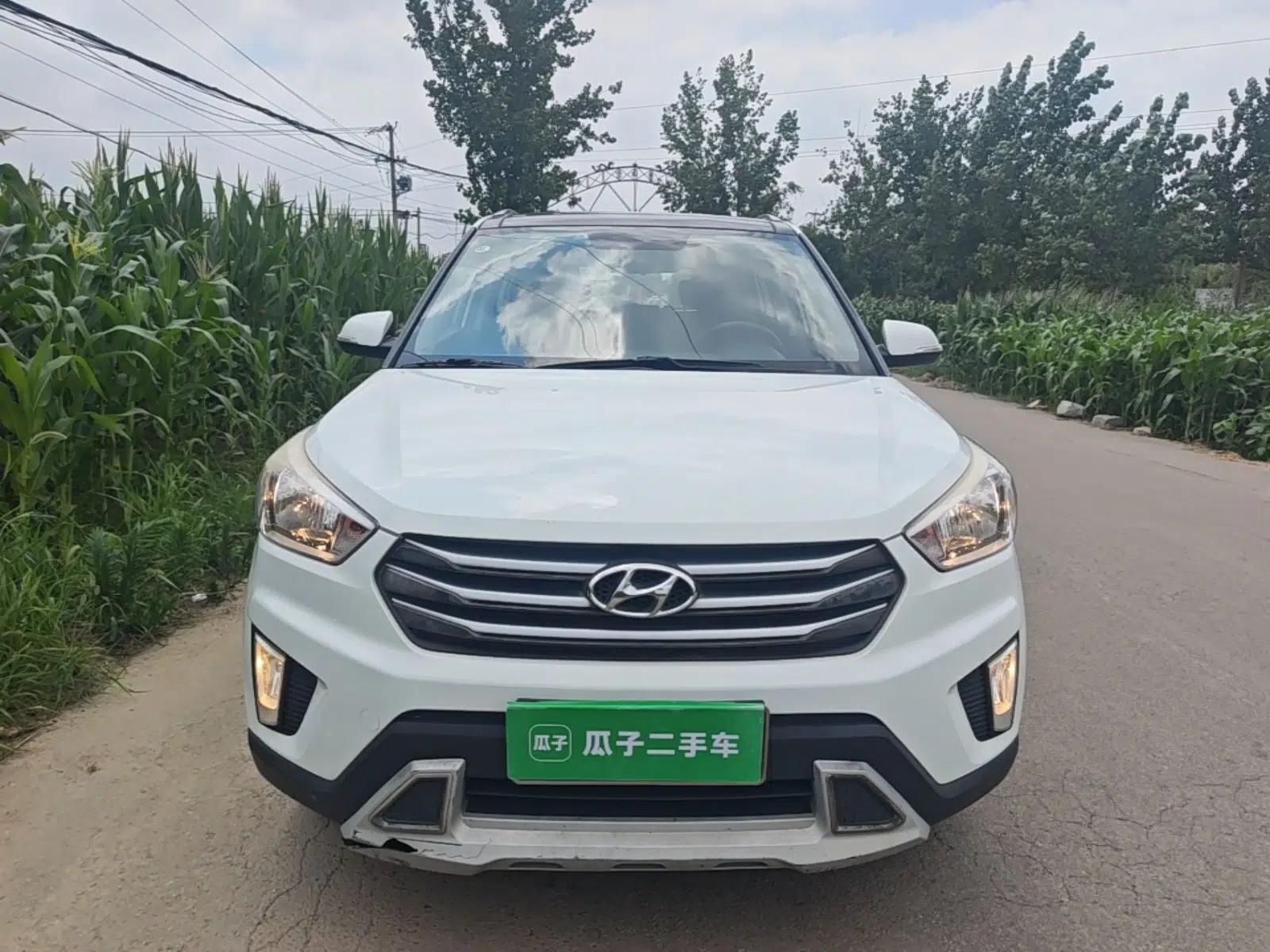 Hyundai ix25 2015 1.6L Automatic Two-Wheel Drive Smart GLS Trim — миниатюра 2