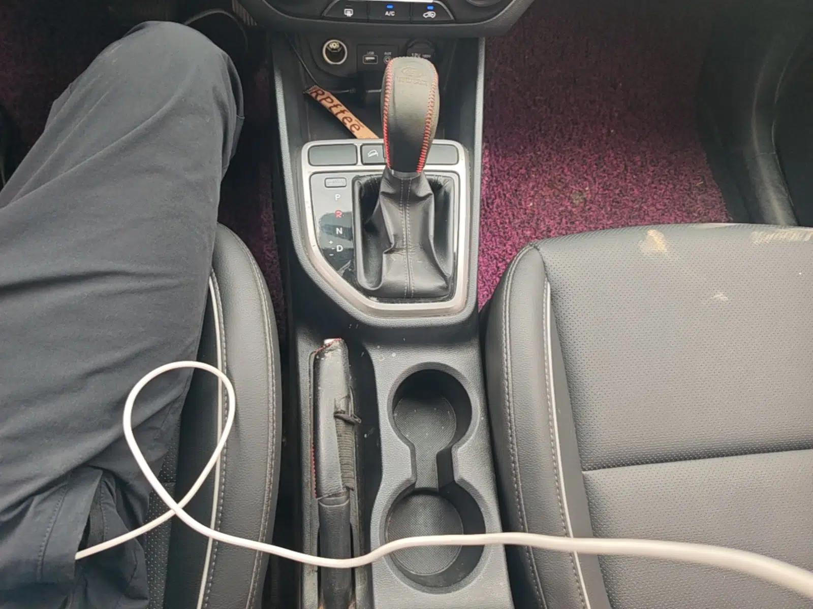 Hyundai ix25 2015 1.6L Automatic Two-Wheel Drive Smart GLS Trim — миниатюра 16