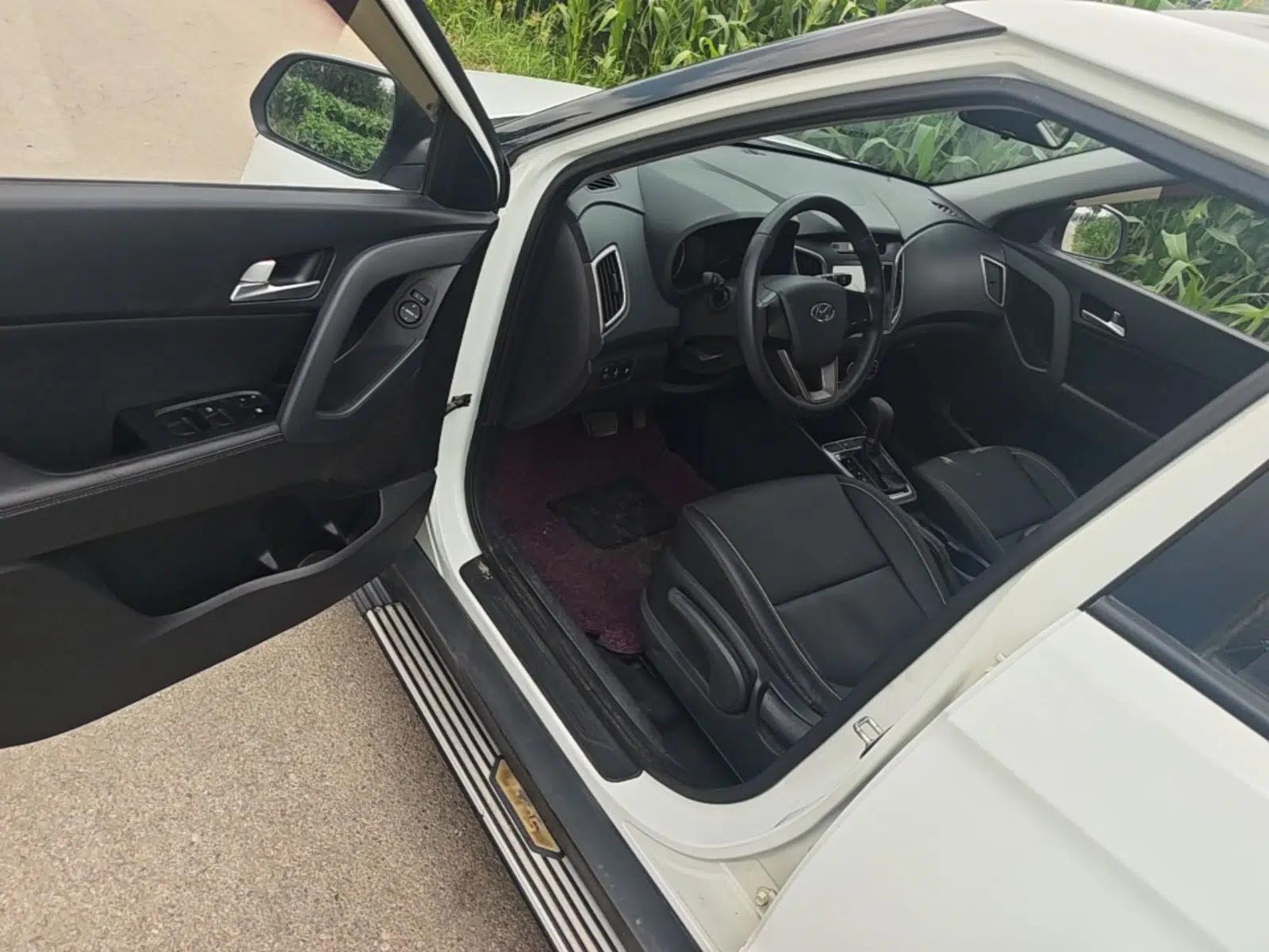 Hyundai ix25 2015 1.6L Automatic Two-Wheel Drive Smart GLS Trim — миниатюра 18