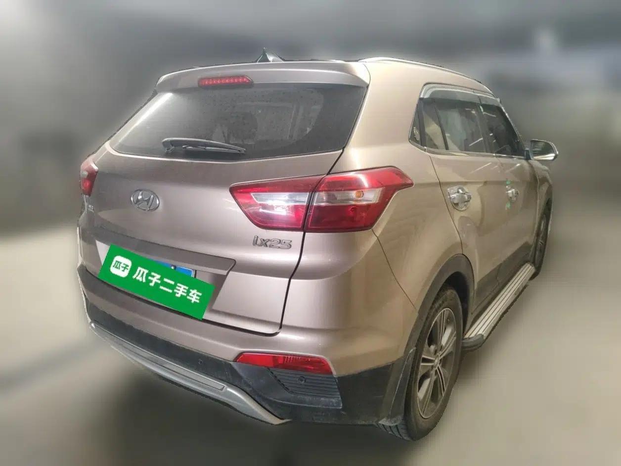 Hyundai ix25 2015 1.6L Automatic Two-Wheel Drive Smart GLS Trim — миниатюра 4