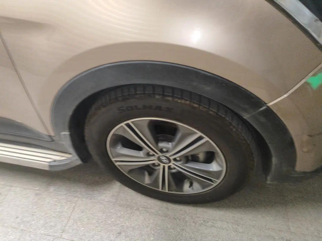 Hyundai ix25 2015 1.6L Automatic Two-Wheel Drive Smart GLS Trim — миниатюра 5