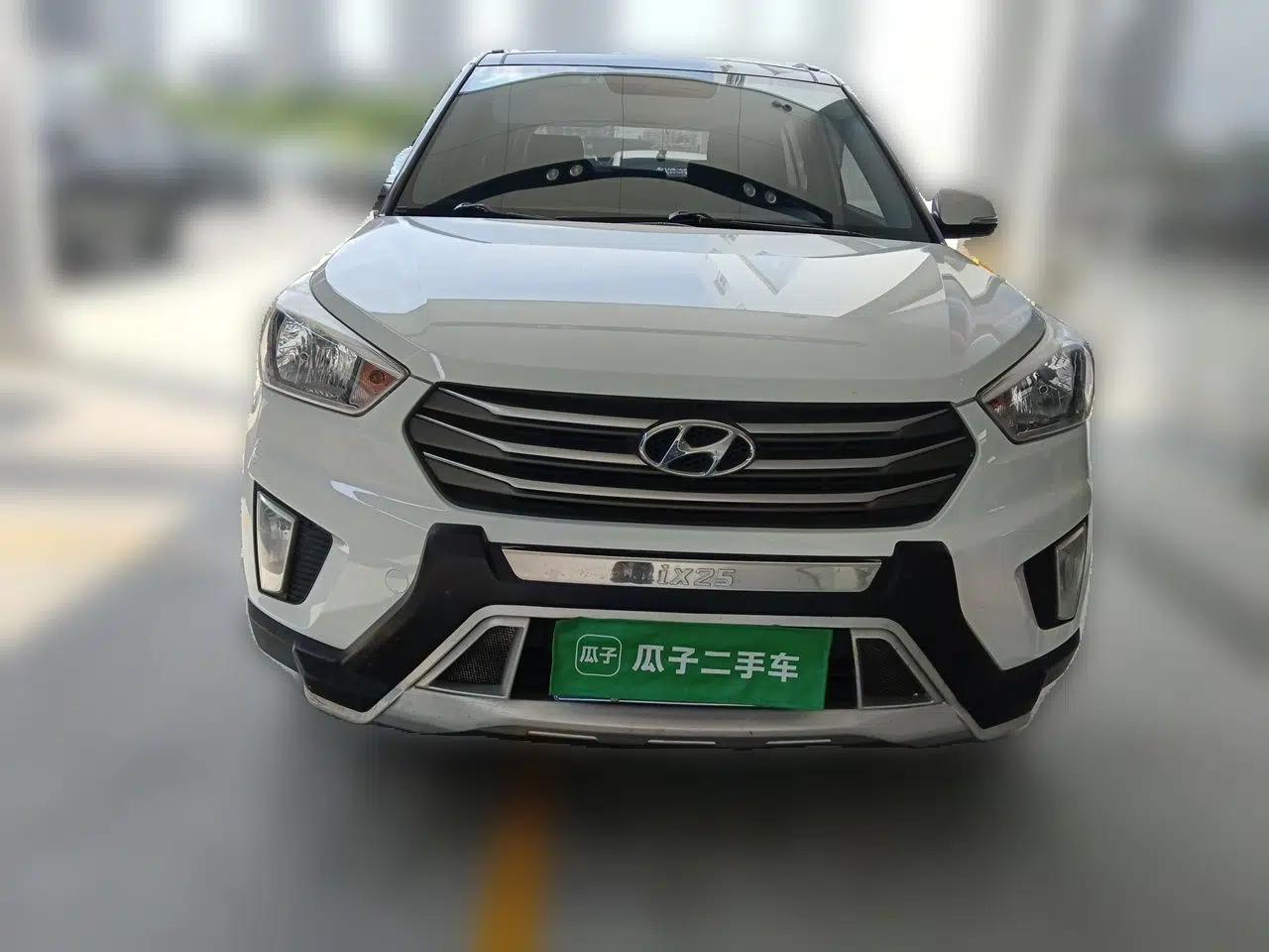 Hyundai ix25 2015 1.6L Automatic Two-Wheel Drive Smart GLS Trim — миниатюра 2